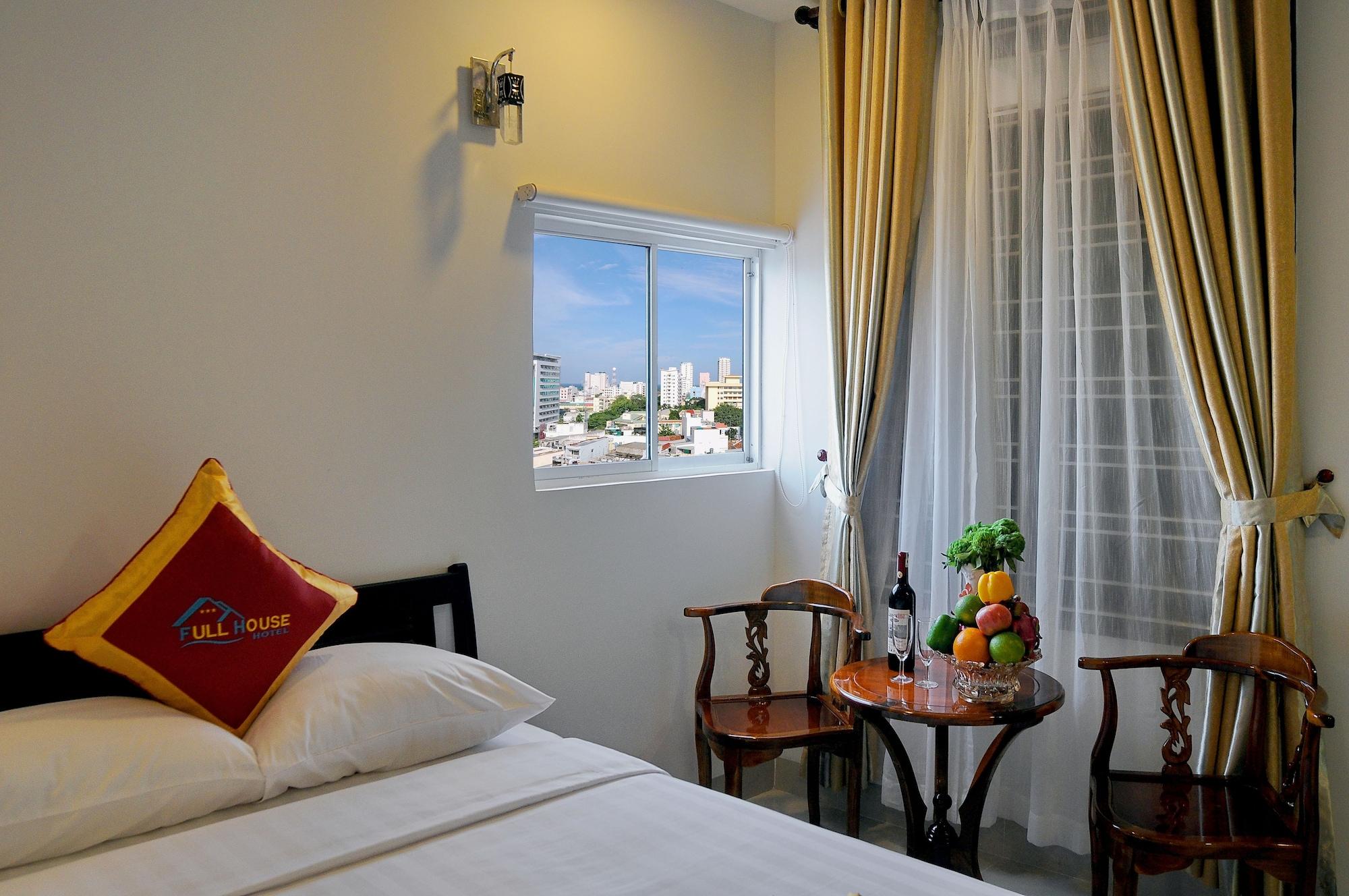 Full House Hotel Nha Trang Exterior photo